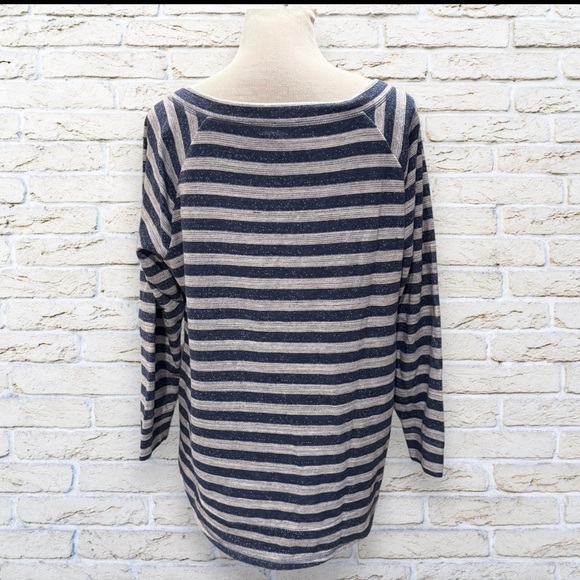 T by Talbots Striped Navy and Cream Sweatshirt Size X - Picture 3 of 5